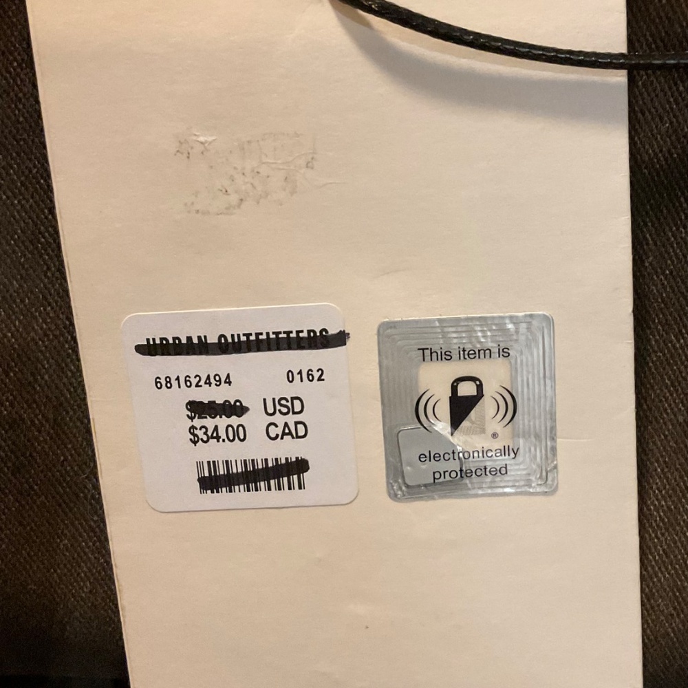 NWT Urban Outfitters Aquarius ♒️ Zodiac Charm & Birthstone Necklace - Picture 2 of 2